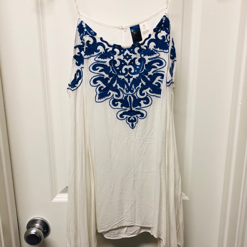 Francesca’s Summer Coverup Top ☀️3/$20 ✅